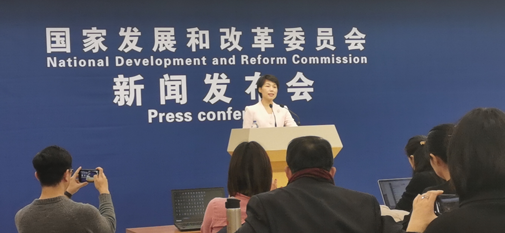 双城市初中最新人事任命,双城市初中最新人事任命，重塑教育领导力量